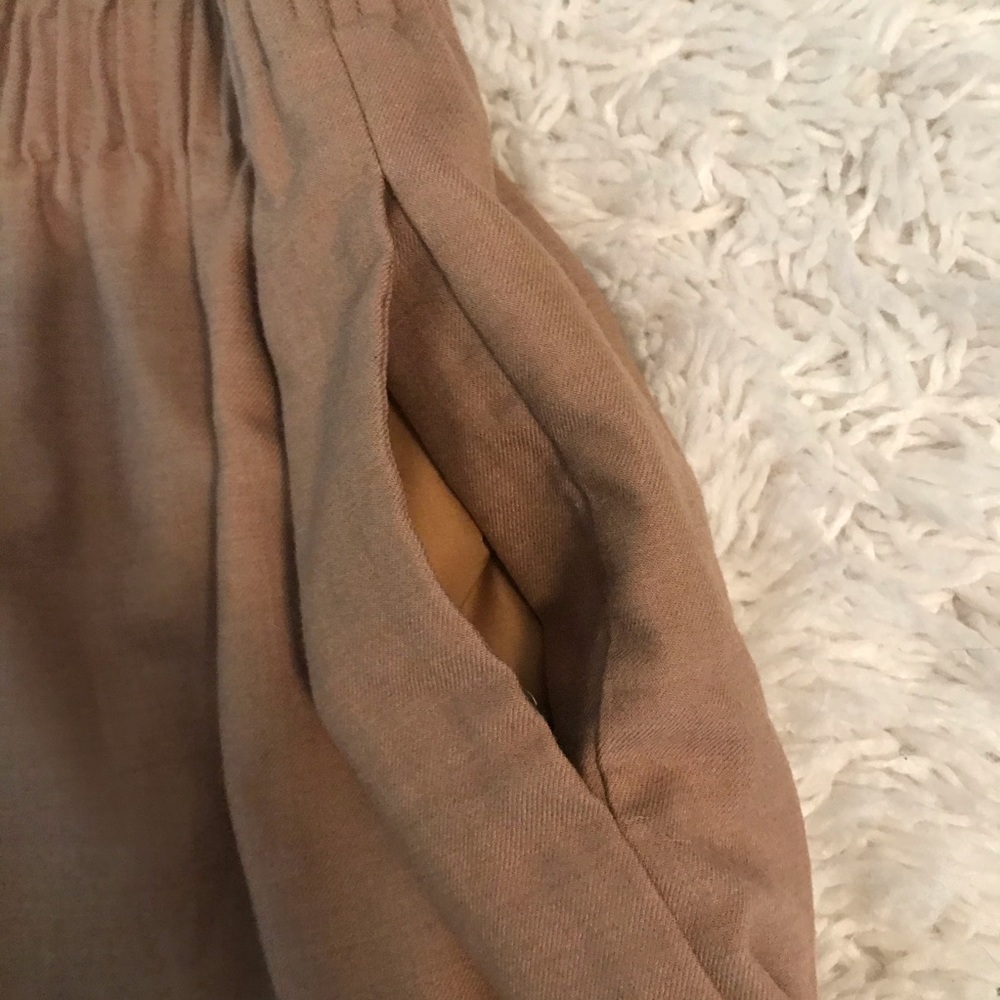 JCrew wool camel skirt with pockets, size 4 - Picture 3 of 3